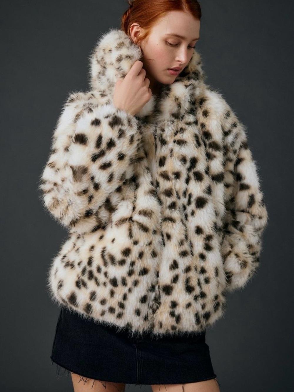🐆NWT🐆 Urban Outfitters Sloanne Faux Fur Zip-Up Hooded Jacket, Size M